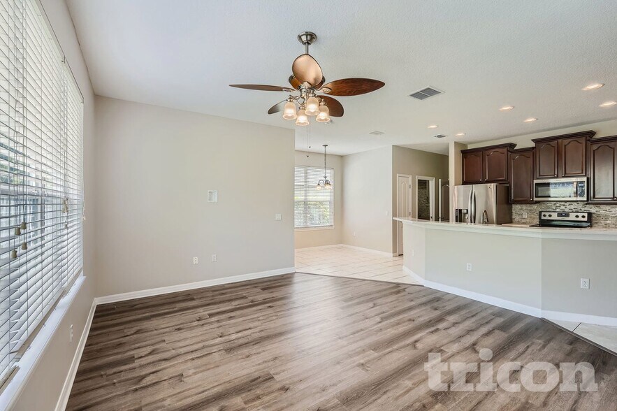 Building Photo - 3410 Starbird Dr