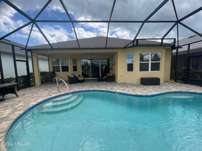 Building Photo - 1090 Castaway Ct