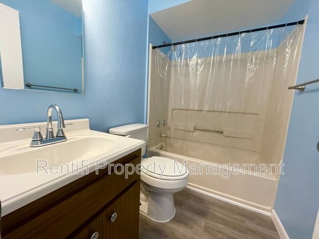 Building Photo - 17325 Whitewater Ct