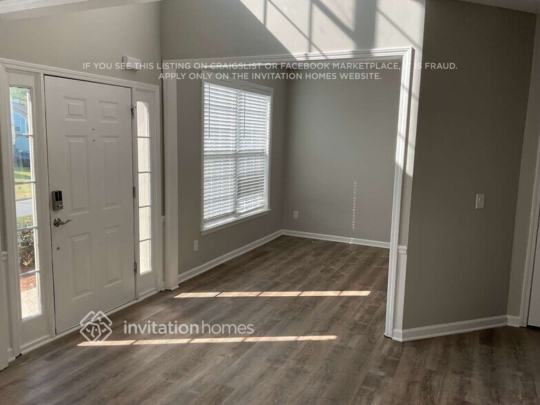 Building Photo - 313 Don Pierre Way