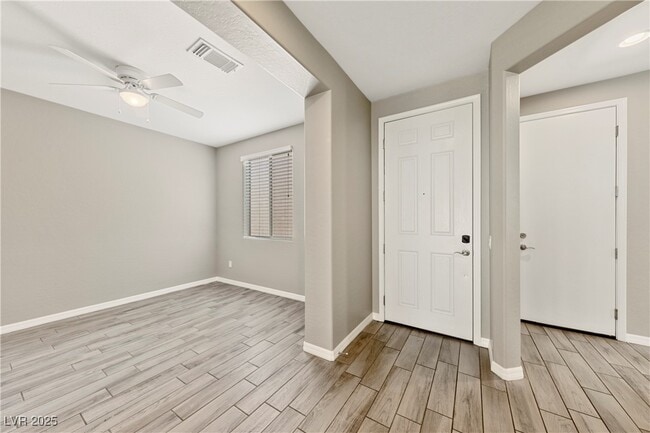 Building Photo - 7205 Pine Bridge Ct