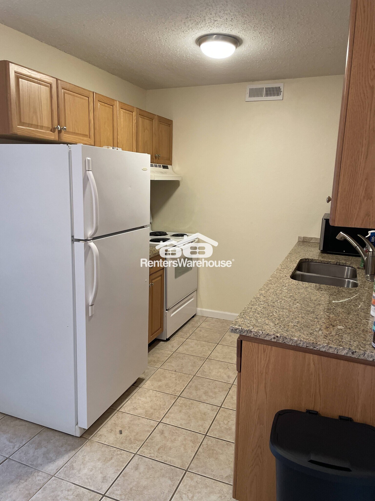 Building Photo - 1464 Hawks Nest Ct