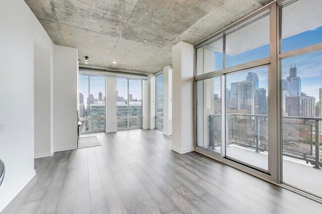 Building Photo - 700 N Larrabee St