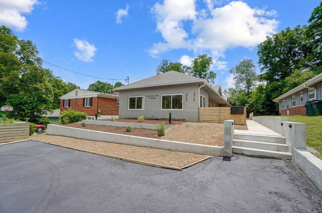 Building Photo - 3719 Kirkup Ave