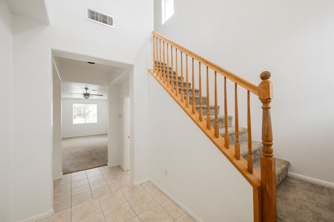 Building Photo - 3 bedroom - 2 story home located in 89141