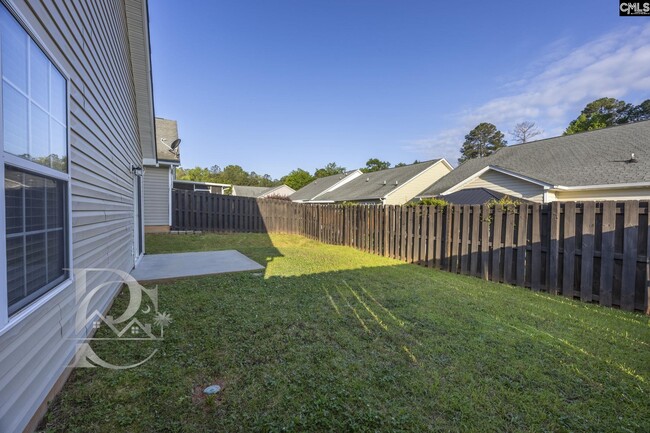 Building Photo - 815 Chablis Dr