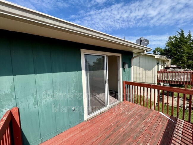 Building Photo - 2442A Ousdahl Road