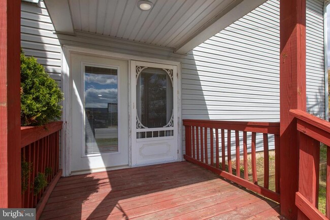Building Photo - 3937 Glenhurst Rd