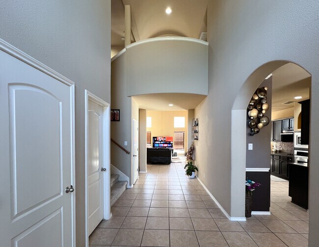 Building Photo - 10419 Avalon Rdg