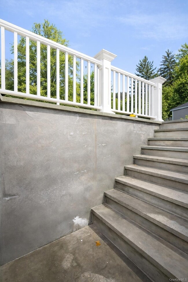 Building Photo - 660 N Dunton Ave