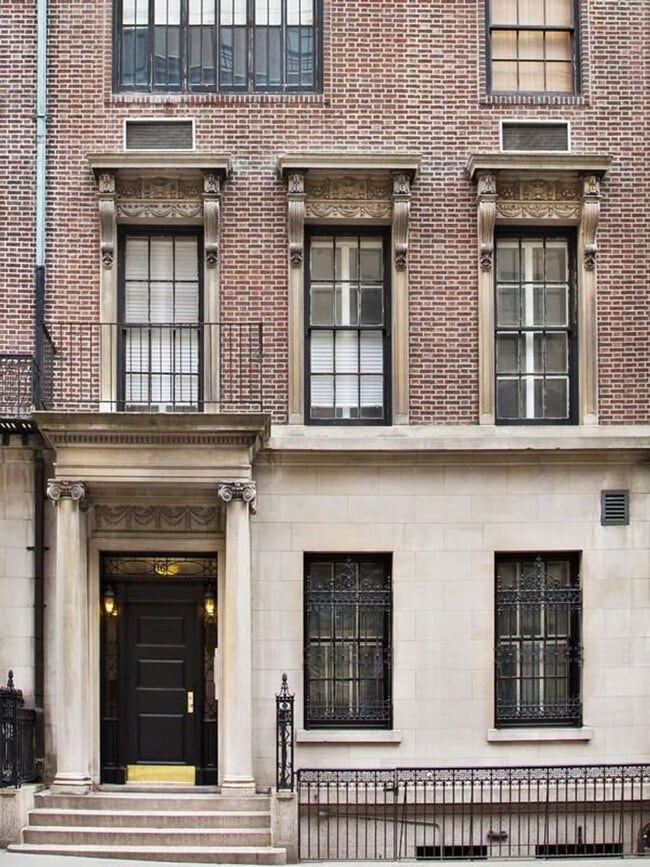 Building Photo - 16 E 84th St