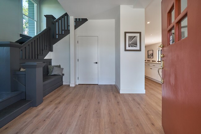 Building Photo - 152 S Serrano-2A