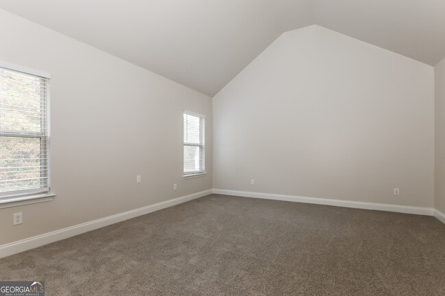 Building Photo - 12021 Kelowna Rd