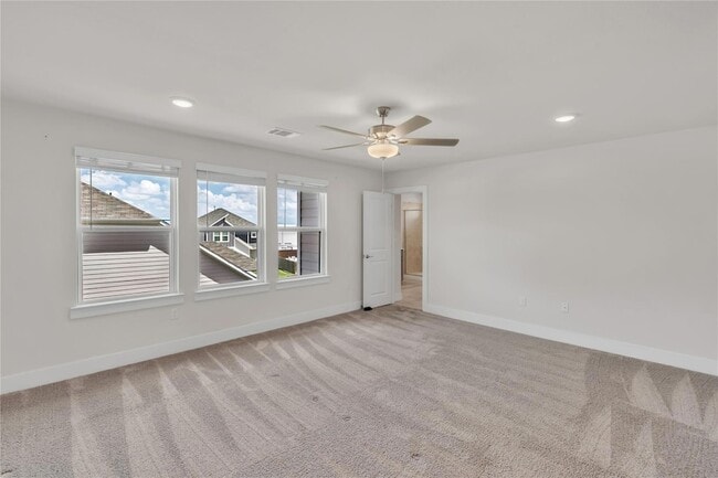 Building Photo - 15607 Ellinger Dr