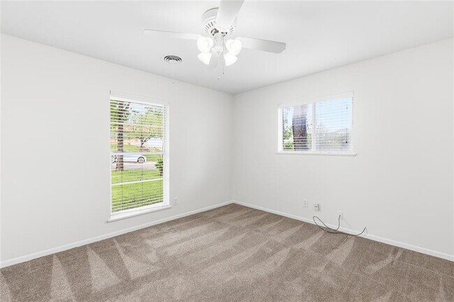 Building Photo - 1613 Sunnyvale St