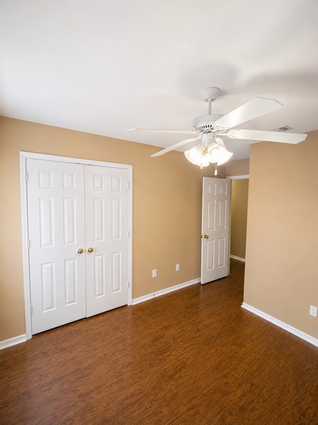 Building Photo - AVAILABLE JULY 15; APPLY AT OUR WEBSITE TODAY!!