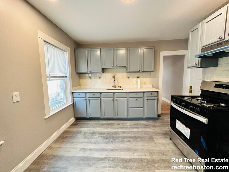 Building Photo - 6 Mortimer Pl