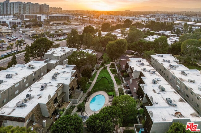 Building Photo - 13107 Mindanao Wy