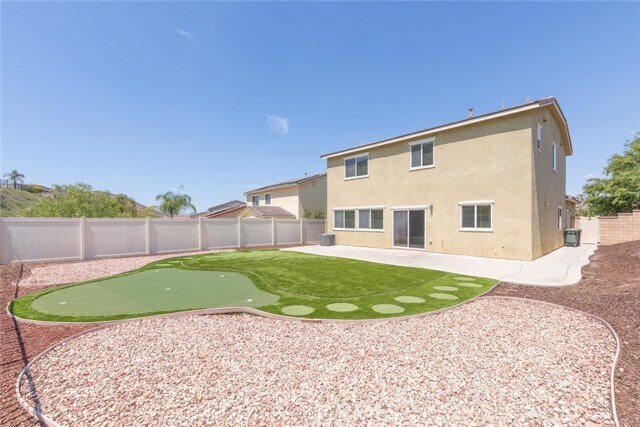 Building Photo - 35135 Sorrel Ln