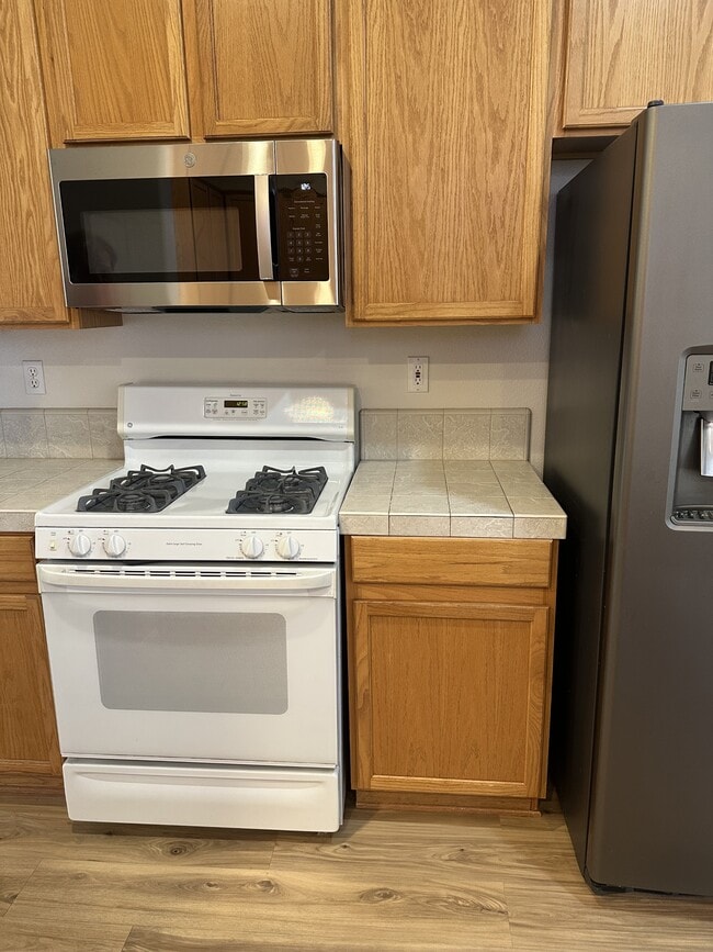 Building Photo - 1720 Iron Mountain Dr