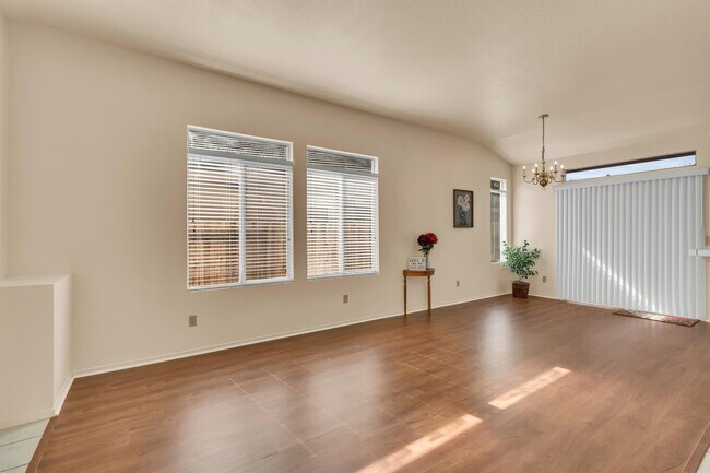 Building Photo - 8566 Aspen Brook Way