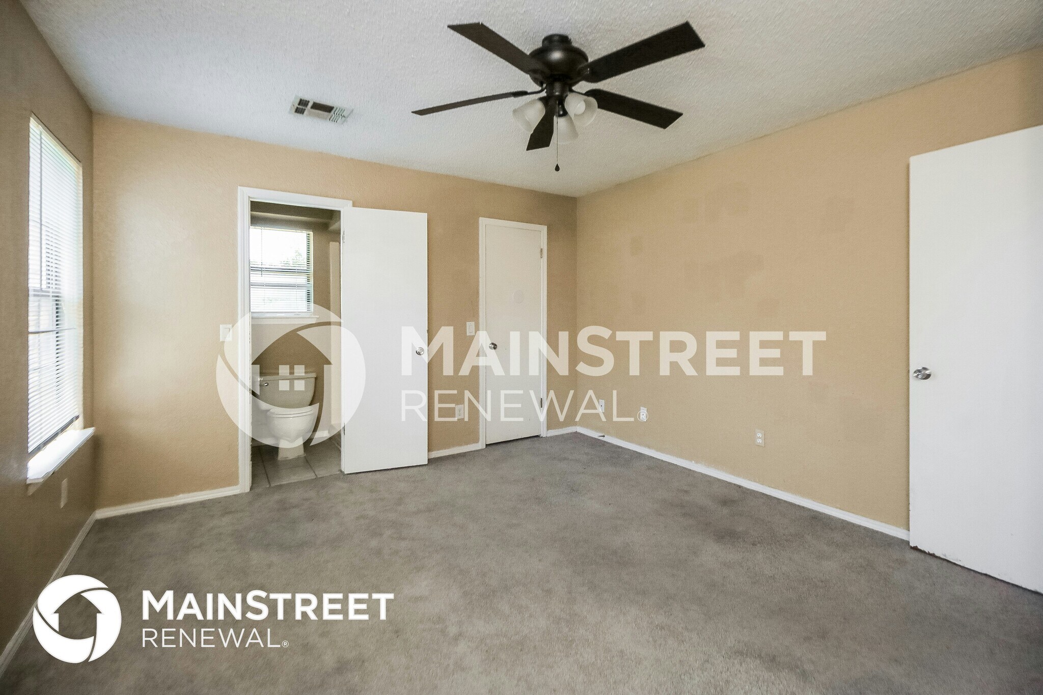 Building Photo - 8405 Bigwood Dr