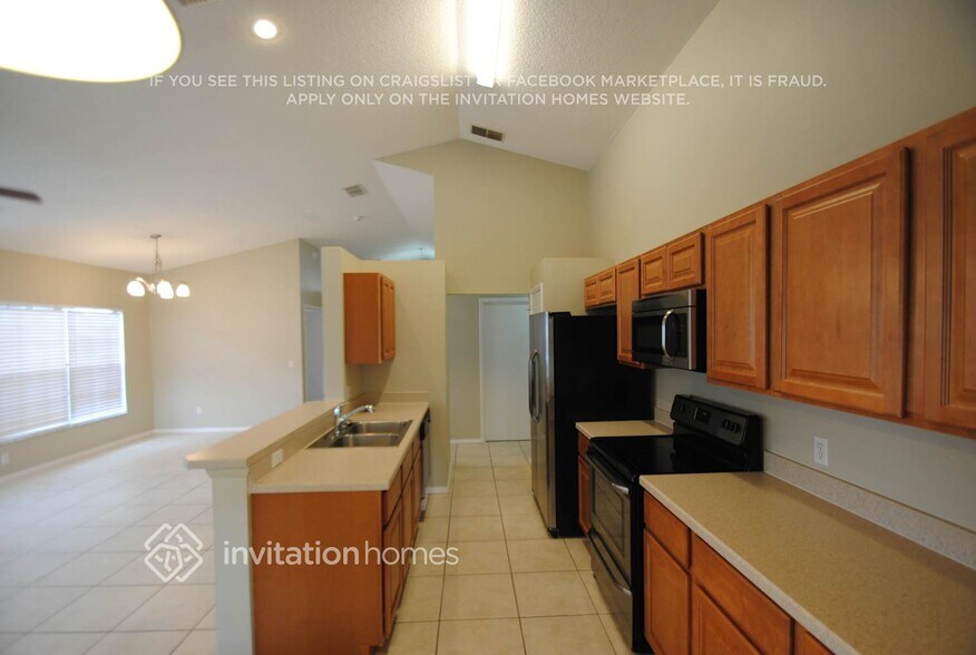Building Photo - 2695 Cahill Way