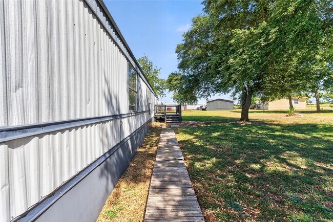 Building Photo - 1341 Flying L Ln