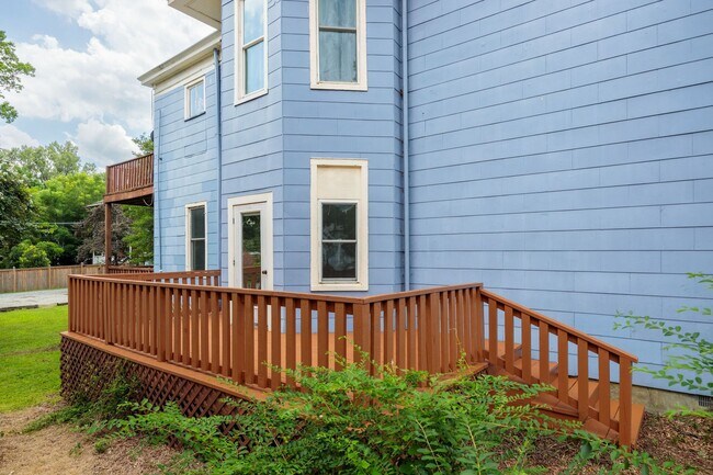 Building Photo - 3214 Semmes Ave