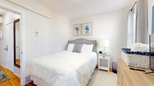 Building Photo - 2 bedroom in Boston MA 02120