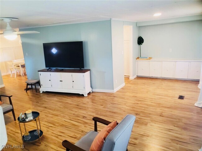 Building Photo - 407 Cape Florida Way