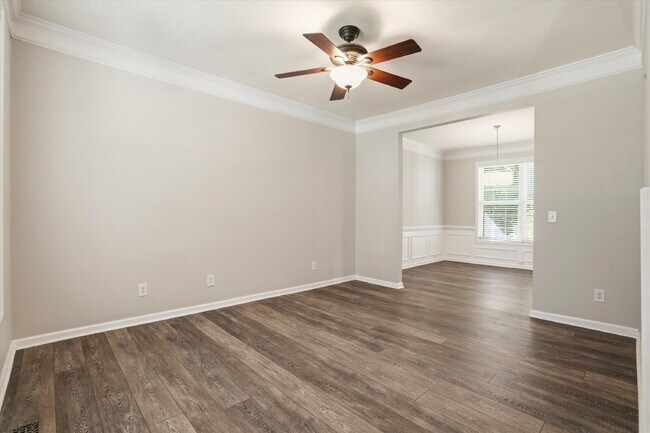 Building Photo - "Exquisite 4-Bed Sanctuary with Cozy Fireplace & Spacious 2,204 Square Foot Layout on Willoughby ...