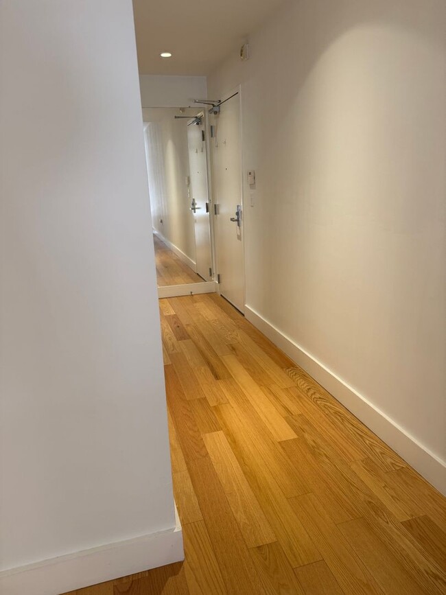 Building Photo - Quiet Rear-Unit in the Mission — Private Terrace, Garage, Roof Deck