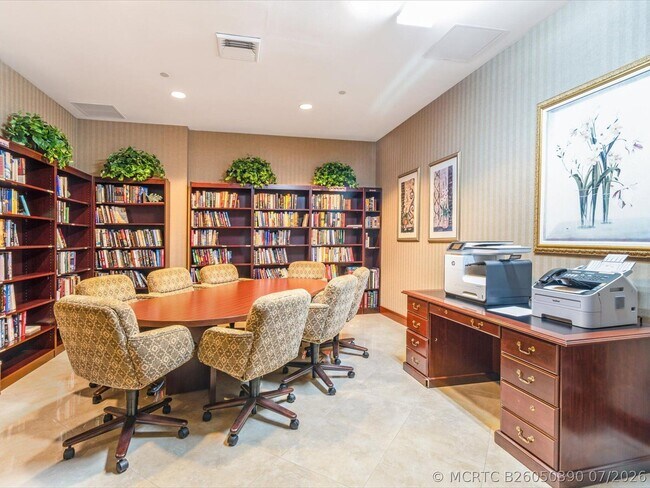 Building Photo - 3100 N Ocean Blvd