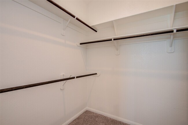 Building Photo - 2425 Temple Crag Dr