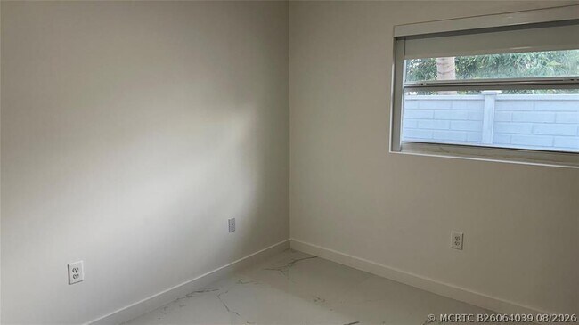 Building Photo - 1101 NW 26th St