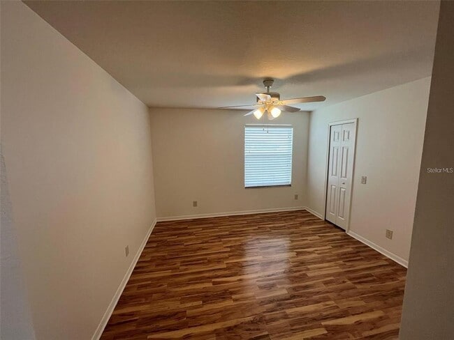 Building Photo - 10757 Pictorial Park Dr