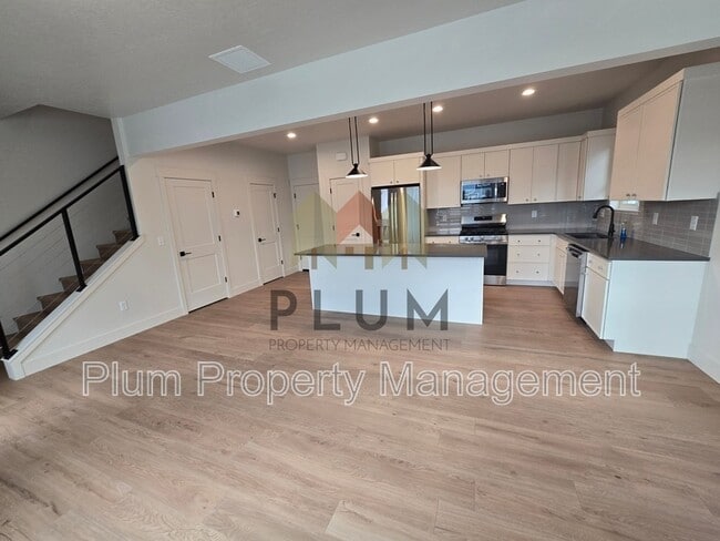 Building Photo - 2301 A Mary Jane Blvd
