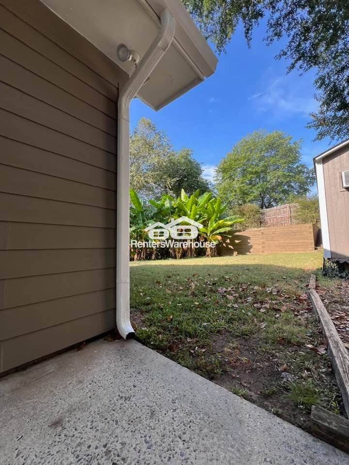 Building Photo - 1704 Belle Isle Cir NE