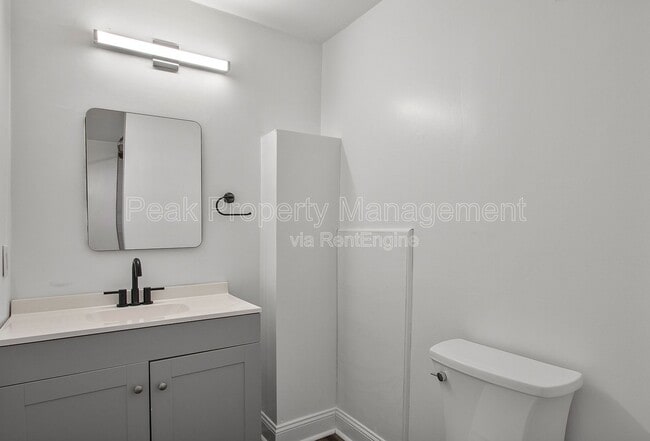 Building Photo - 2504 E Leigh St