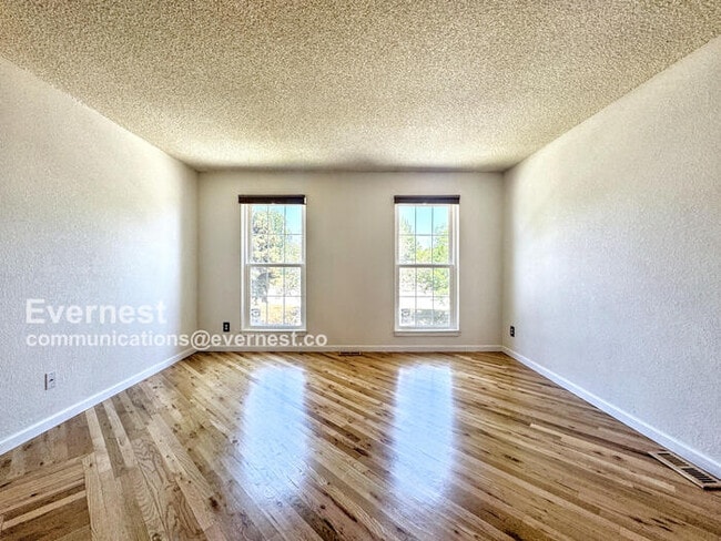 Building Photo - 12074 E Ford Cir
