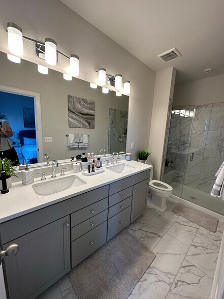 Building Photo - 7302 Mountaineer Dr