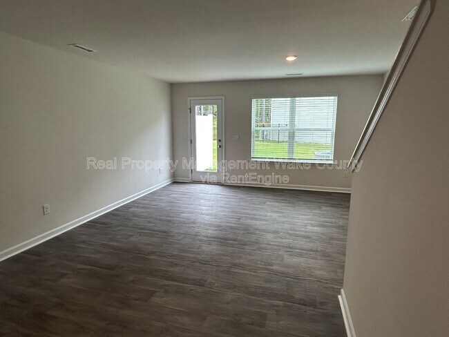 Building Photo - 8539 Beckett Chase Wy
