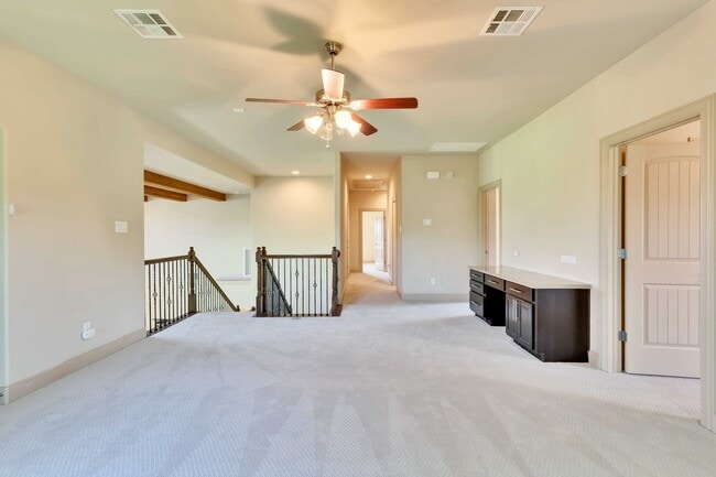 Building Photo - 2500 Speidel Dr