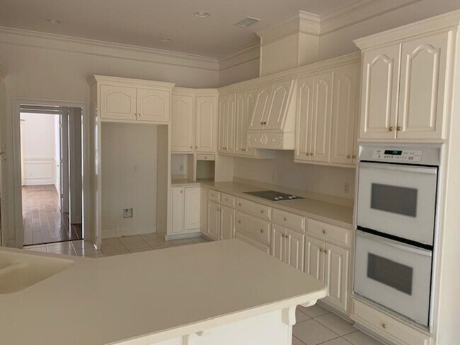 Building Photo - 3281 Benyard Dr
