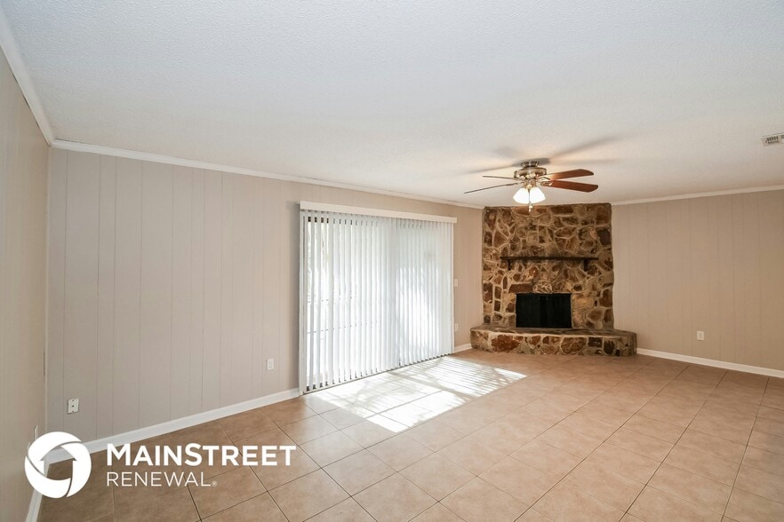 Building Photo - 8366 Grampell Dr