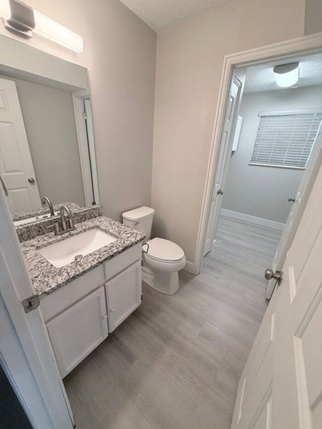 Building Photo - WEST JORDAN 5 BED, 4 BATH HOME