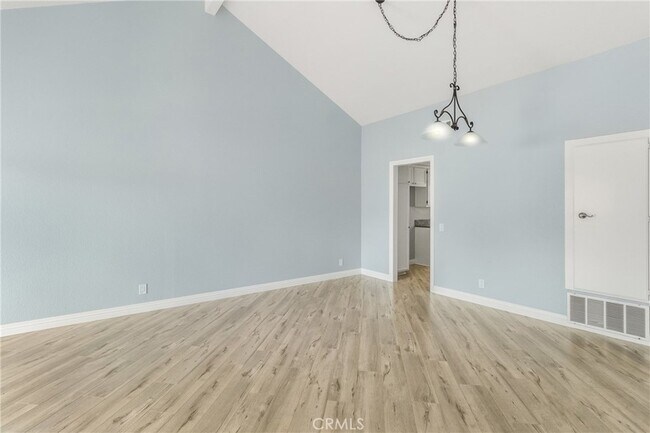 Building Photo - 24324 Sage Ct