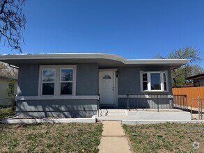 Building Photo - Near the heart of downtown 3 bedroom, 2 ba...