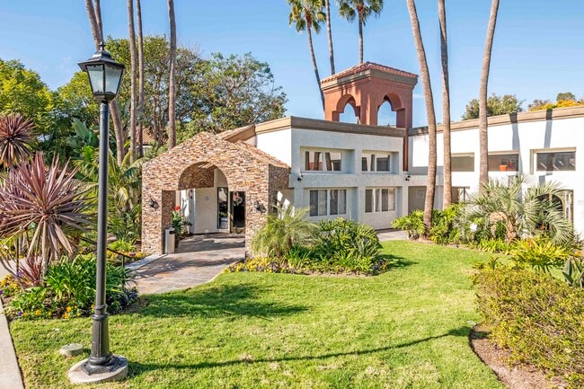 Building Photo - Rancho Del Mar